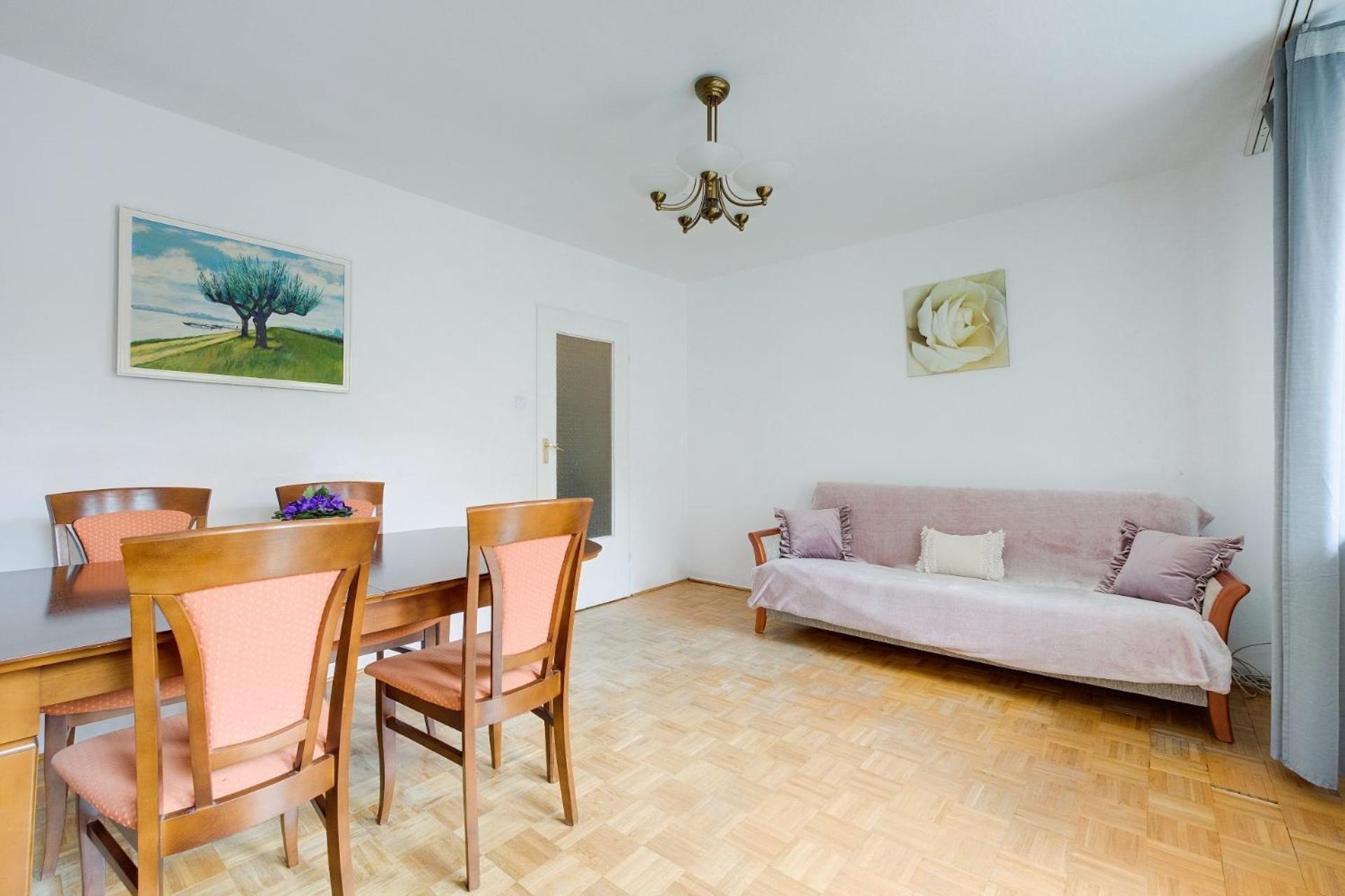 Spacious In Location * Warsaw